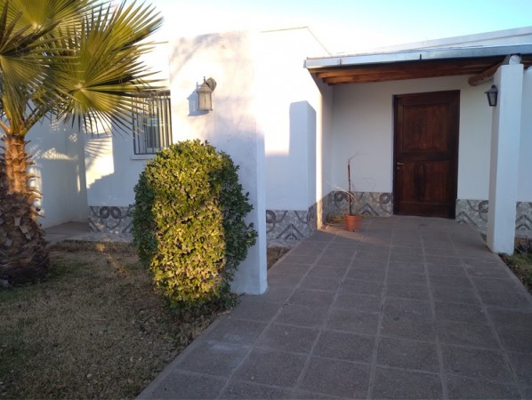 Foto Casa en Venta en Lujan De Cuyo, Mendoza - U$D 145.000 - pix32668108 - BienesOnLine