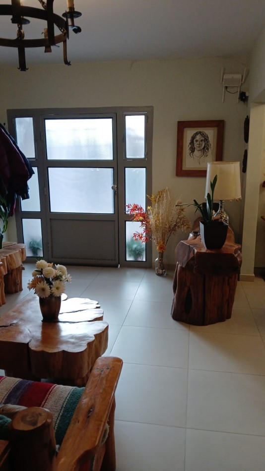 Venta hermosa casa en Bo Maestros ARIZU Godoy Cruz Mendoza