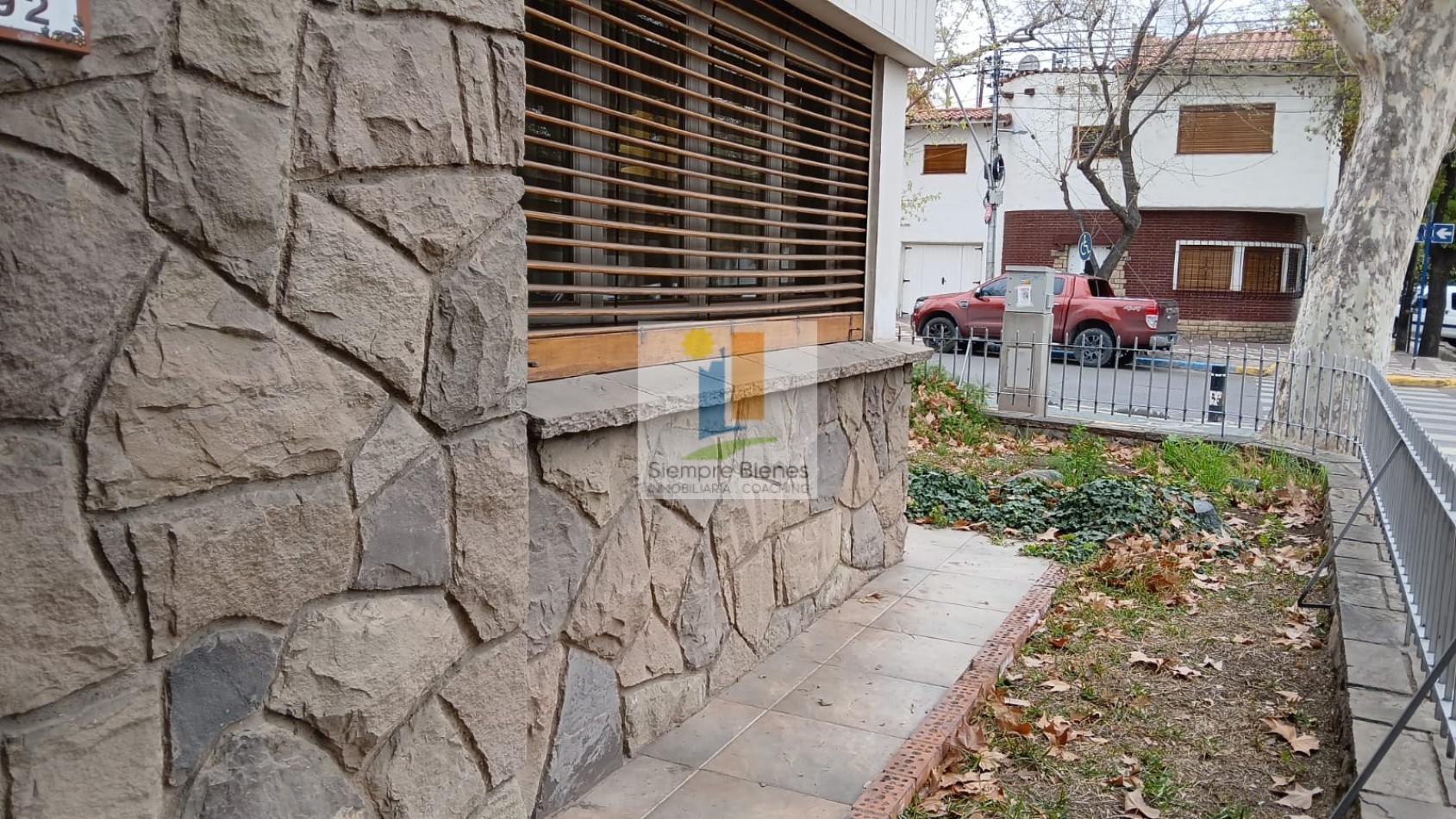 VENTA la mejor casa en plena quinta seccion ciudad Mendoza