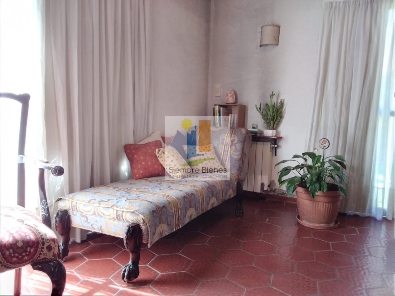 VENTA GRAN TERRENO CON DOS CASA, PLENO GODOY CRUZ MENDOZA 