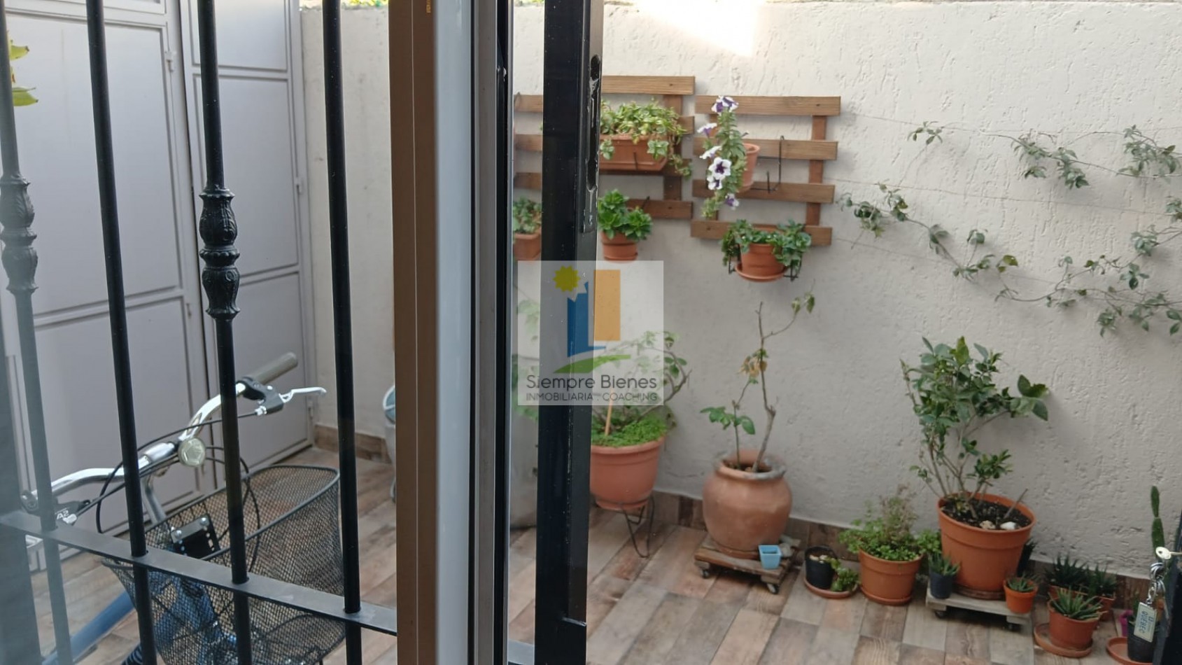 Venta impecable duplex Reconquista Las Heras limite sexta seccion ciudad Mendoza