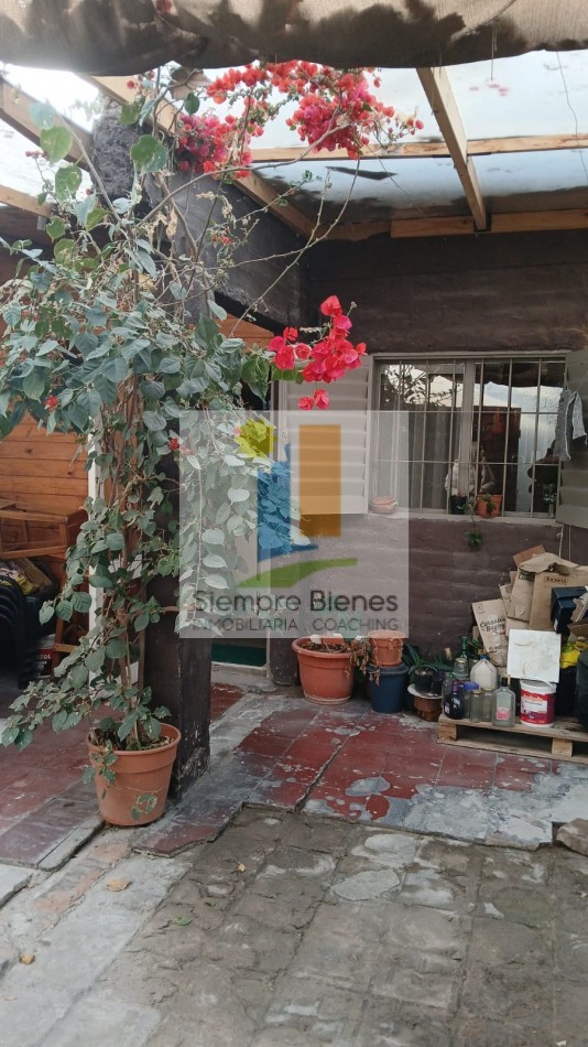 Venta hermosa casa en Bo Maestros ARIZU Godoy Cruz Mendoza