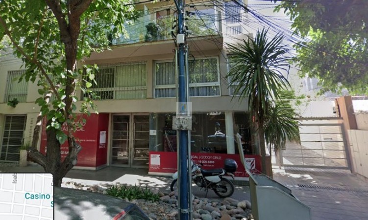 VENTA hermoso duplex en complejo privado del Barrio Bombal Mendoza