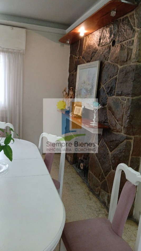 VENTA la mejor casa en plena quinta seccion ciudad Mendoza