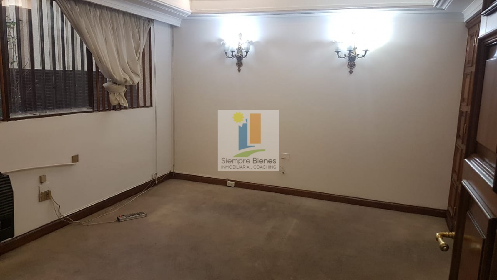 VENTA gran oficina, estudio en Ciudad Mendoza
