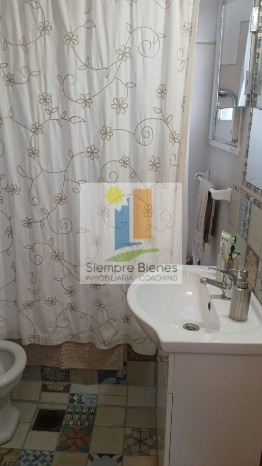Venta hermosa casa en Bo Maestros ARIZU Godoy Cruz Mendoza