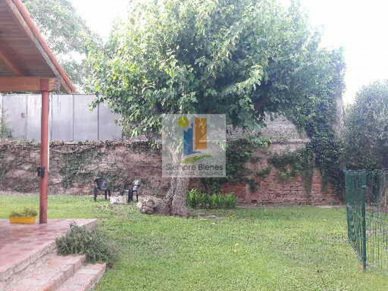 VENTA GRAN TERRENO CON DOS CASA, PLENO GODOY CRUZ MENDOZA 