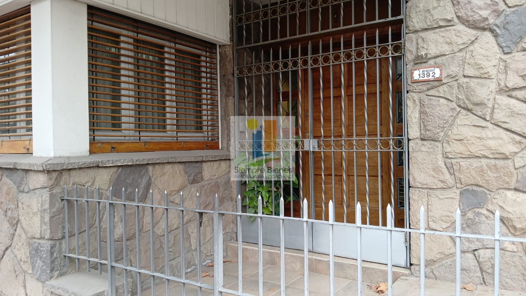 VENTA la mejor casa en plena quinta seccion ciudad Mendoza