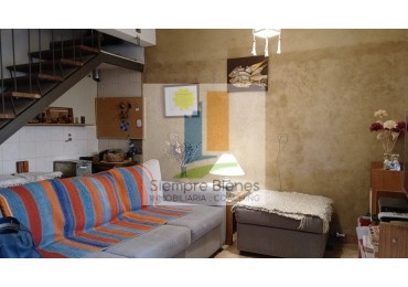 Venta impecable duplex Reconquista Las Heras limite sexta seccion ciudad Mendoza